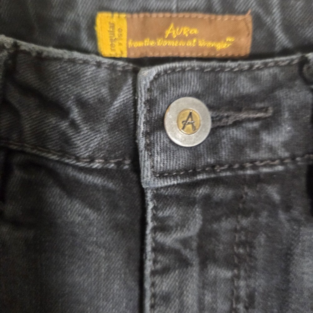 Wrangler Aura Bootcut Jeans Women's 8R Short Dark‎ Wash Mid Rise Stretch Denim - Picture 2 of 9